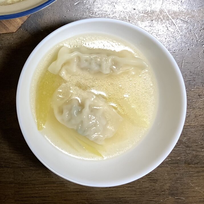簡単レシピ　餃子スープ